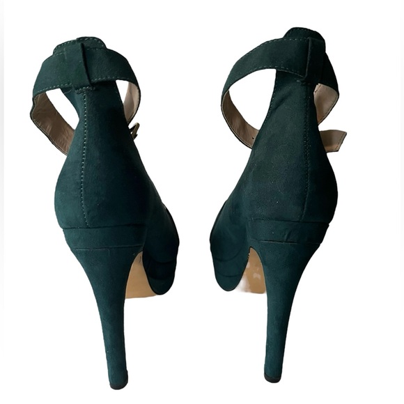 NY&Co Eva Mendes Velvet Pumps- Sz 7 - Picture 8 of 11